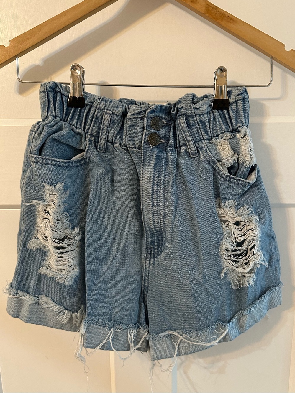 Show me your Mumu Women’s Light Blue Distressed Paperbag Waist Denim Shorts
